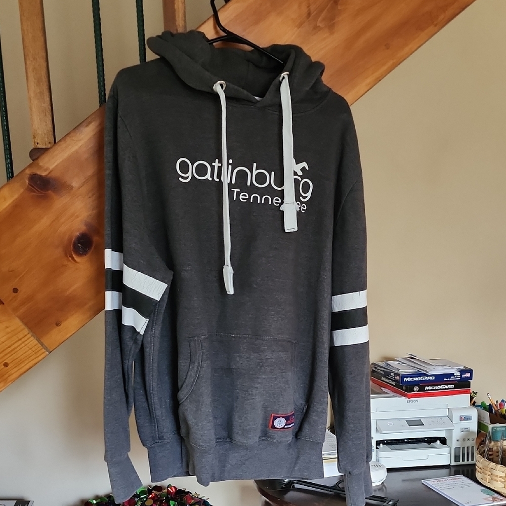 Vintage Dark Gray Hoodie With Gatlinburg Tennessee Print